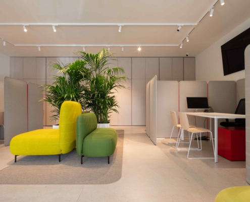 Pannelli Opera a pavimento - assicurazioni - Generali Mestre_Luce e Razzini(2)