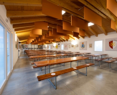 Quartetto baffle a soffitto e quartetto a parete con stampa- Sala polivalente - Camisano Vicentino